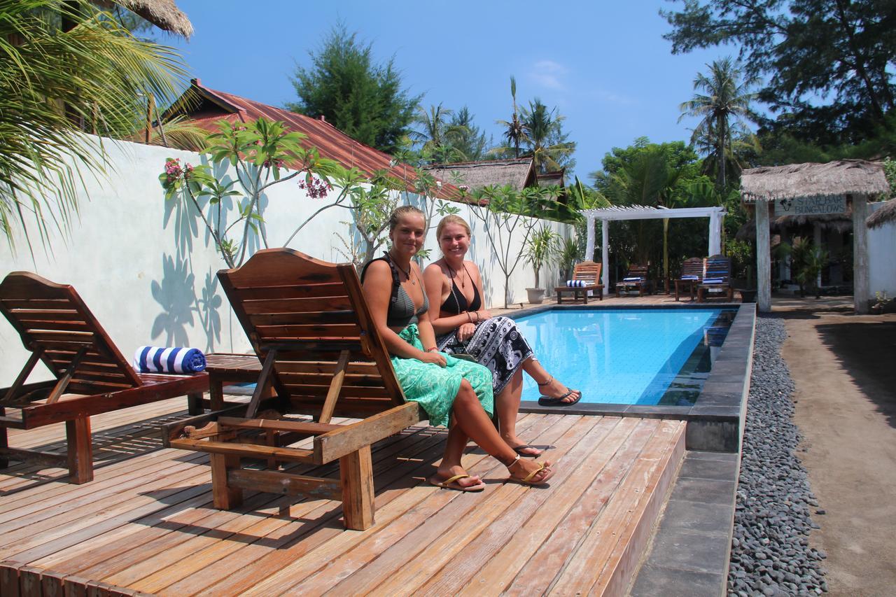 Star Bar And Bungalows Gili Islands Exterior photo