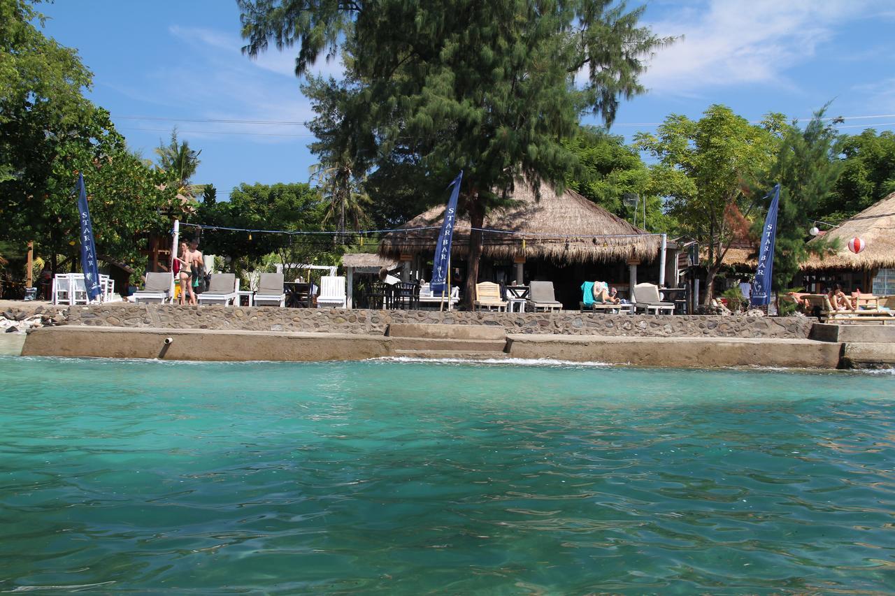 Star Bar And Bungalows Gili Islands Exterior photo