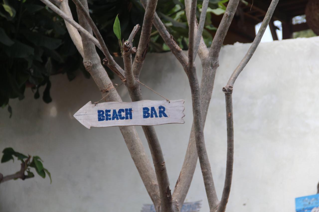 Star Bar And Bungalows Gili Islands Exterior photo