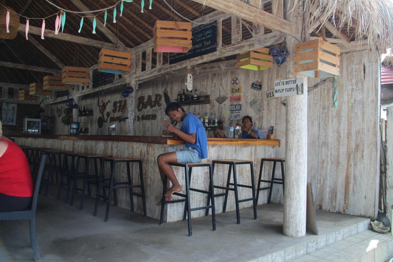 Star Bar And Bungalows Gili Islands Exterior photo